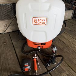 Black & Decker 20V MAX Lithium-Ion 4 Gallon Cordless Backpack Sprayer Kit (like new)