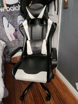 Gaming chair