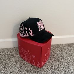 Thirty One hats Valentines Full set