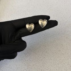 James Avery Retired Heart Post Earrings 