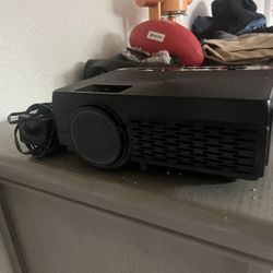 Black Bluetooth Projector 