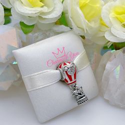 Adorable Charm 925 silver for Pandora moments bracelet.