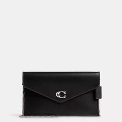 Coach Essential Clutch/ Crossbody NWT