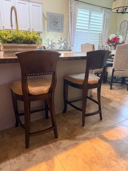 2-Kitchen island counter stools