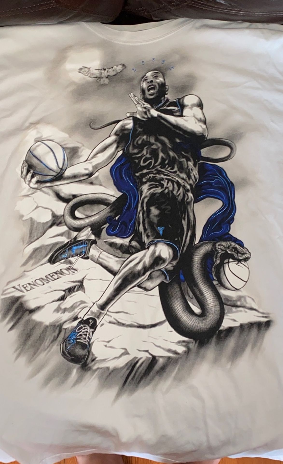 Nike dri-fit kobe graphic tee (white/blue)(L)