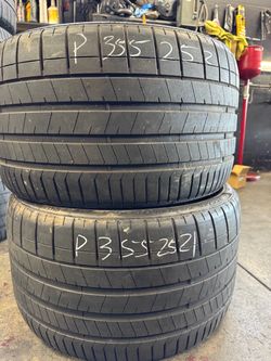 (2) 21” Pirelli 355/25/21 good used pair tires like new