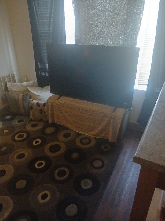 Hisense smart TV 58"