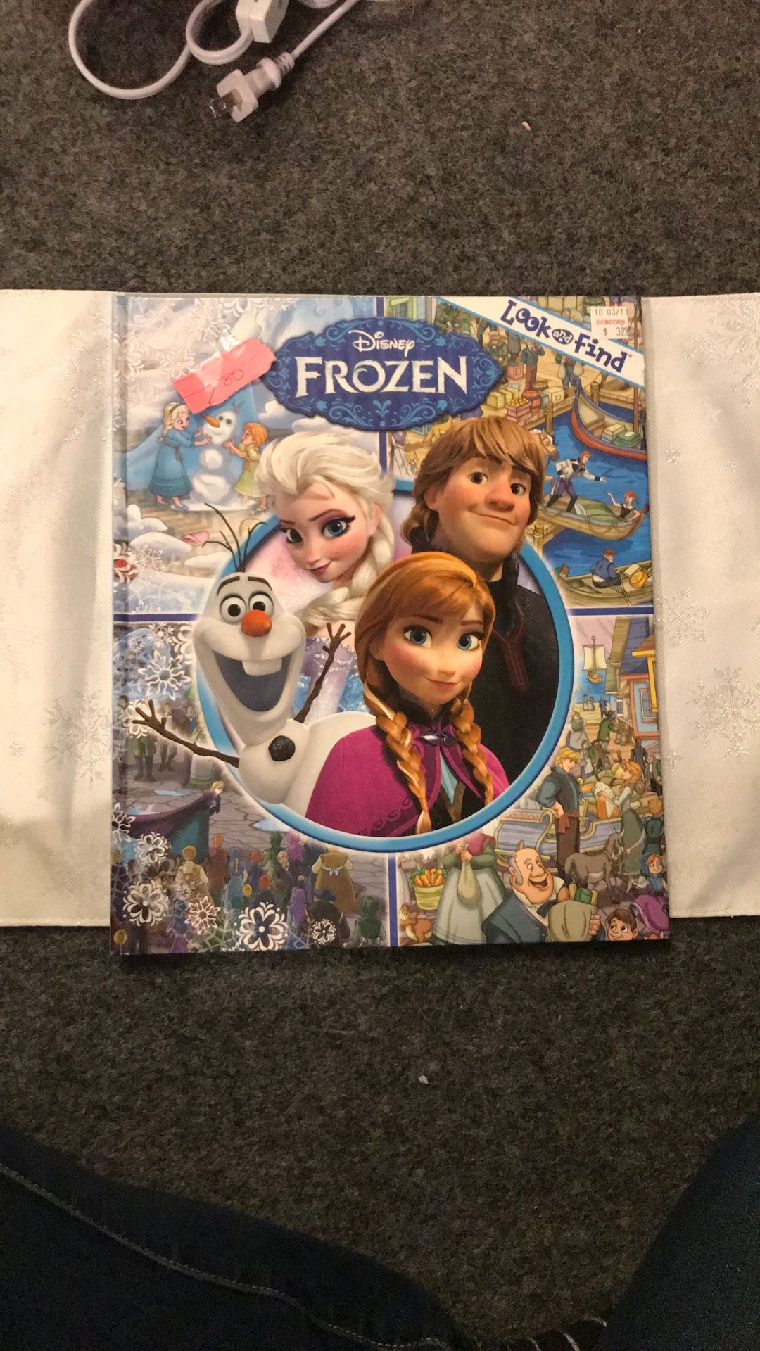 Disney’s Frozen , Look And Find Childrens Book