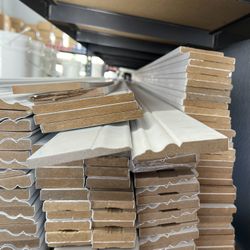 MDF Baseboard Primed 3 1/2 $0.68 Molduras 