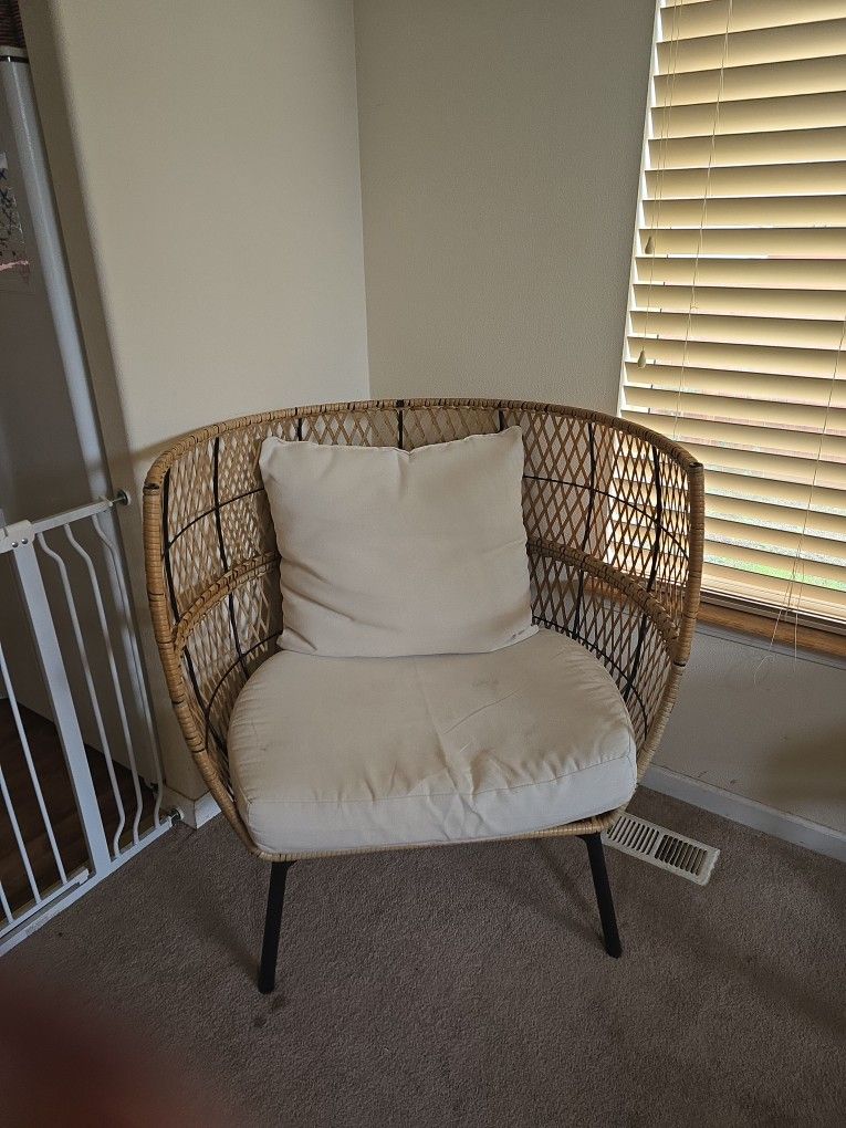 Papasan Half Chair