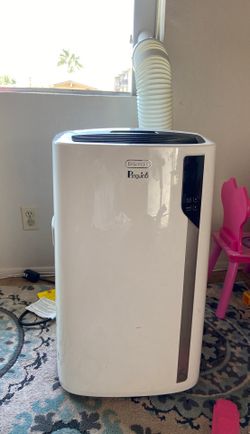 Potable window AC nery good conditions