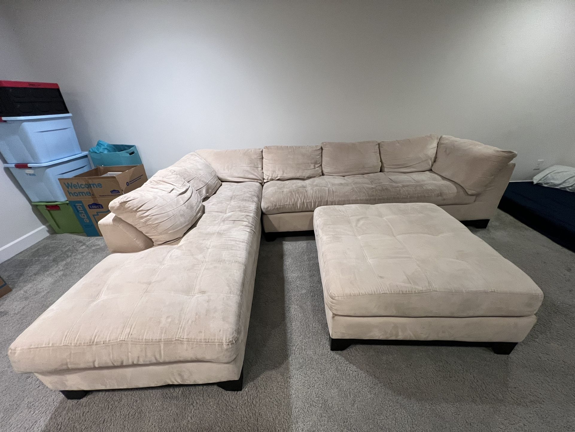 Free - Dania Sectional Microfiber Coach