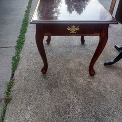 End Table With Draw