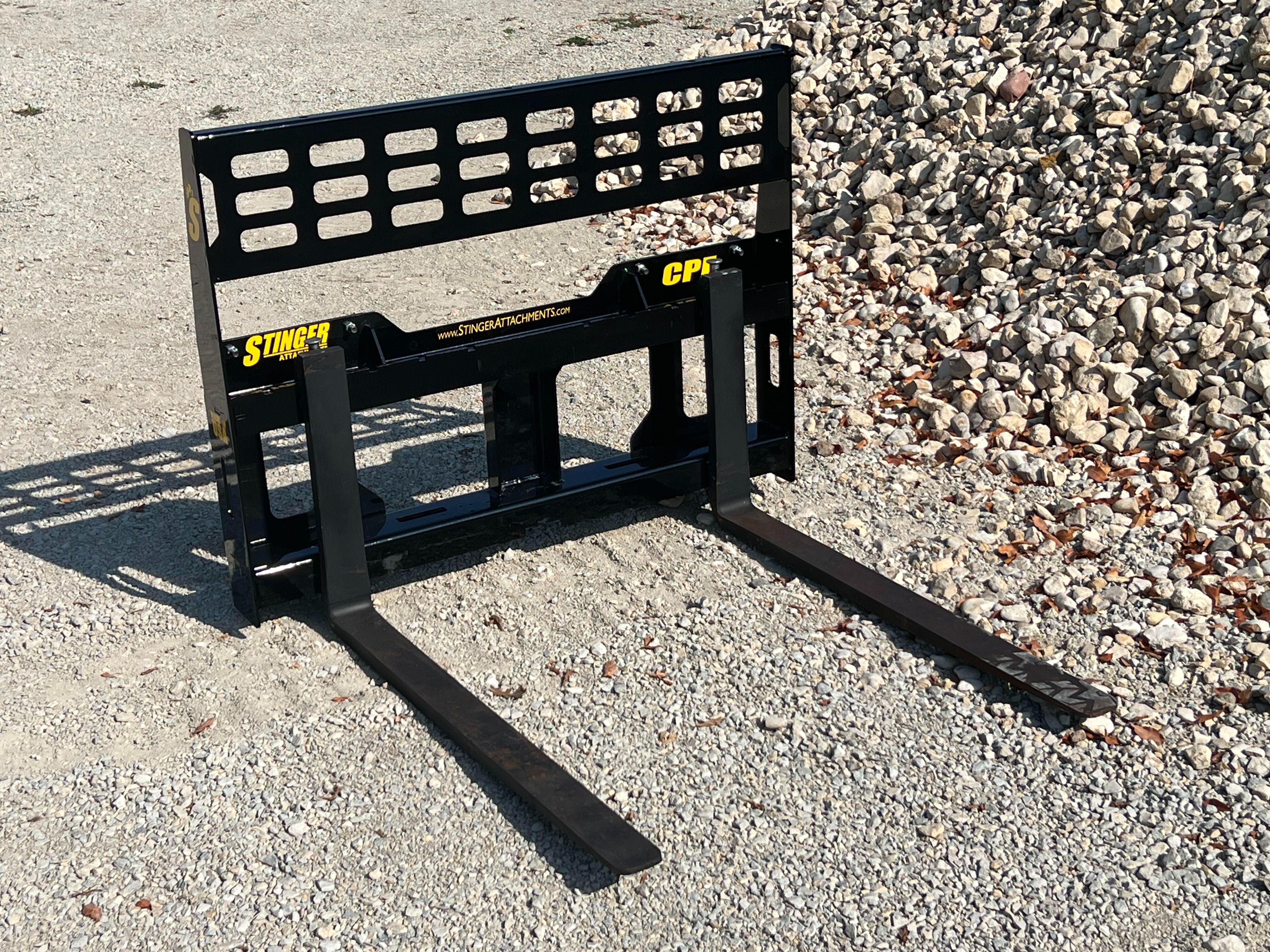 Stinger Attachments Compact Tractor Pallet Forks (CPF-48)