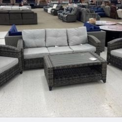 Brand  New  Out Door Furniture In Stock For A Fast Delivery Or Pick Up 