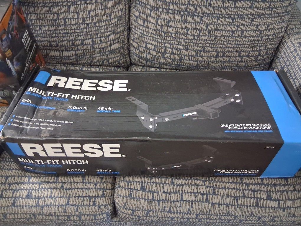 Reese Multi-fit Hitch brand New & Masterlock Trailer Lock Set