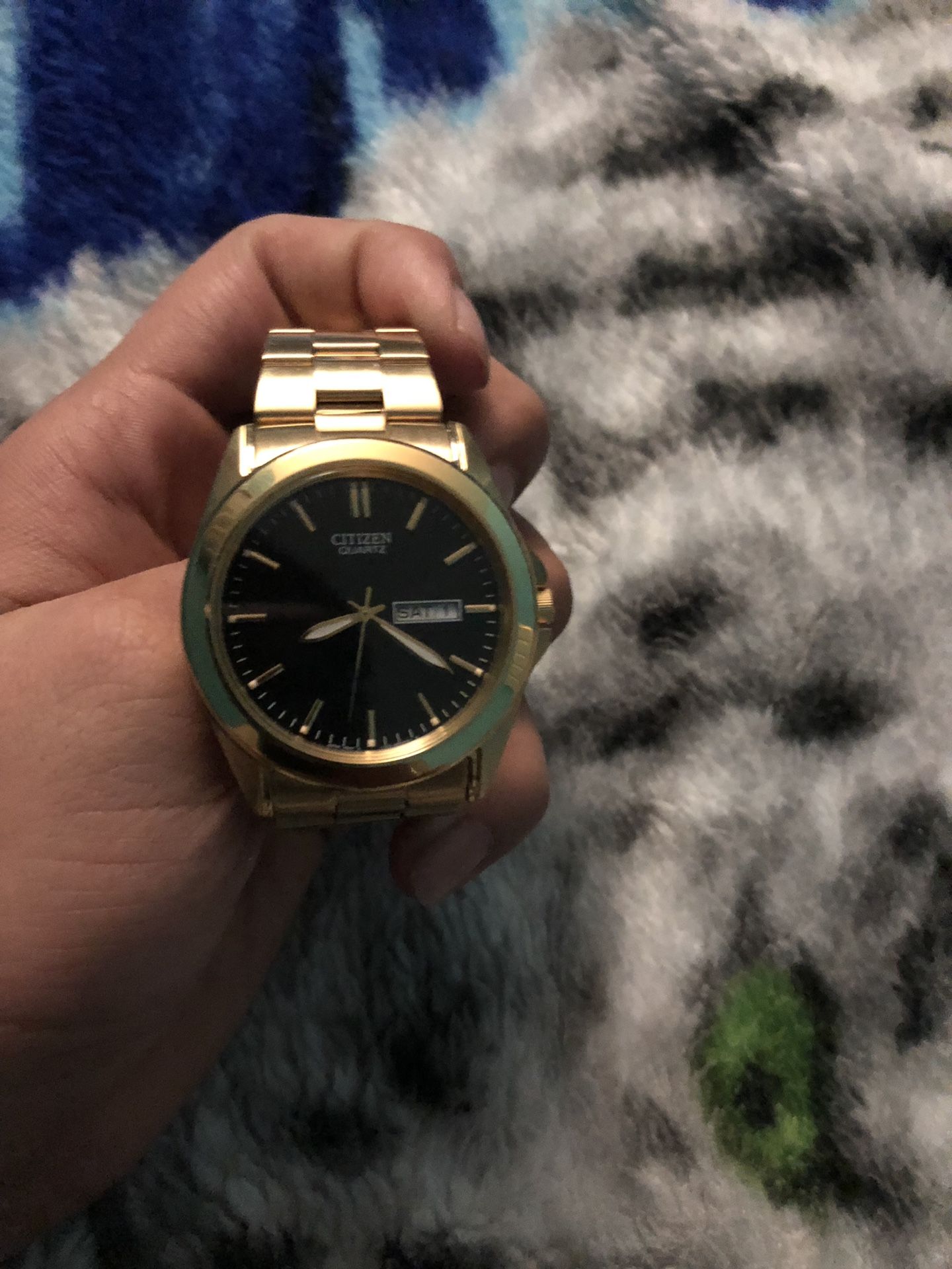 Men’s gold citizen watch