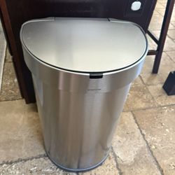 simplehuman Automatic Sensor Trash Can