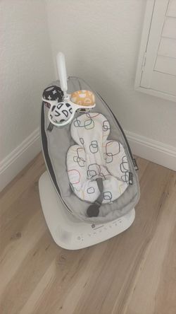 4moms® mamaRoo 4 Multi-MotionTM Baby Swing, Bluetooth Baby Rocker with 5 Unique Motions