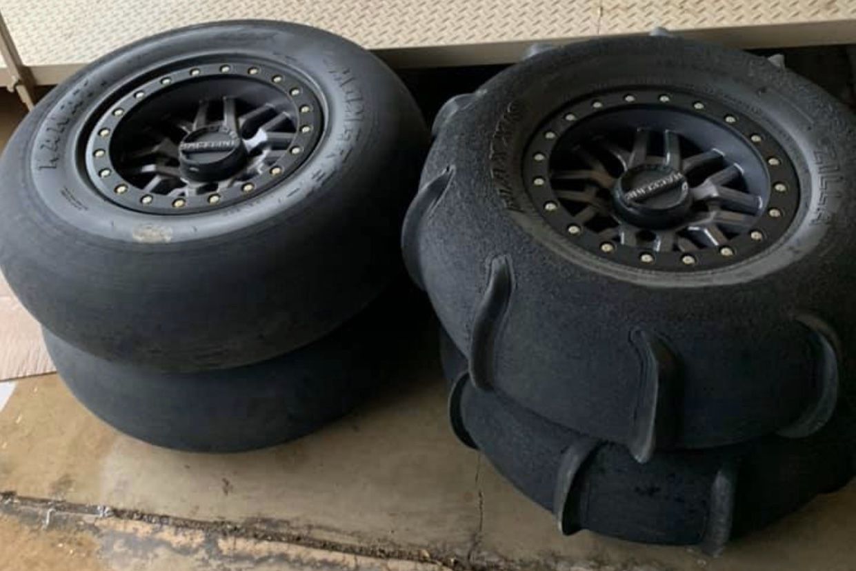Skat Trak paddle tires for Can Am X3 for Sale in Tucson, AZ OfferUp