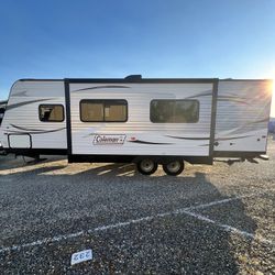 2015 Colman Travel Trailer Ready To Camp 