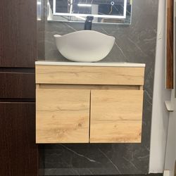 Vanity 24” + Top Counter 