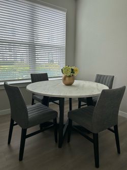 Dining set