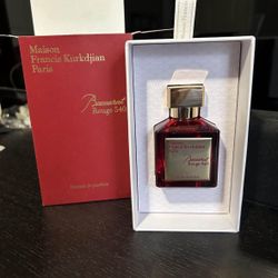Baccarat rouge 540 2.4