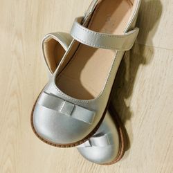 Silver Leather Girls Shoes 1Y/32