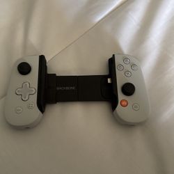 BACKBONE (iphone controller)