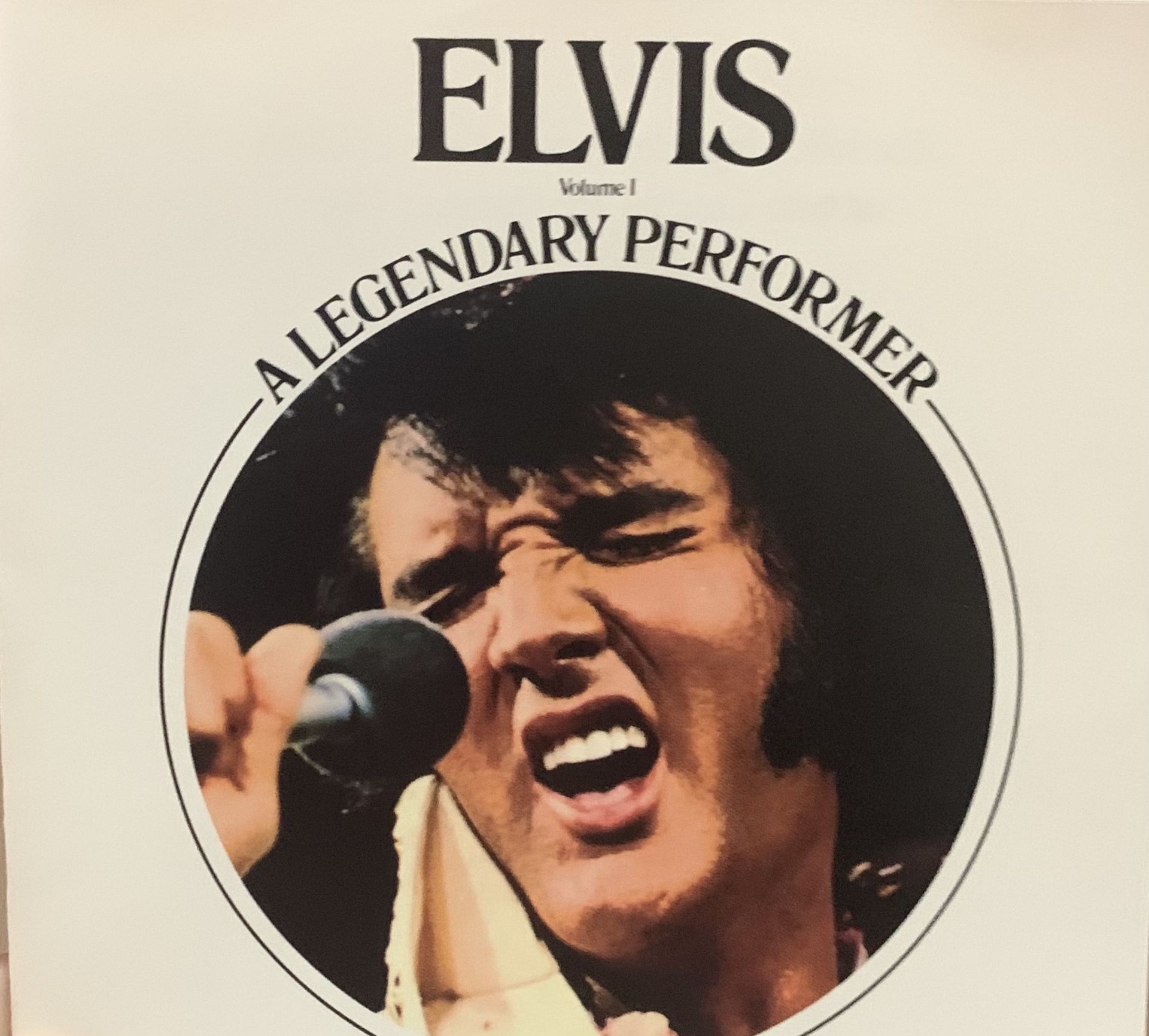 Elvis VOLUME1 A LEGENDARY PERFORMER CD