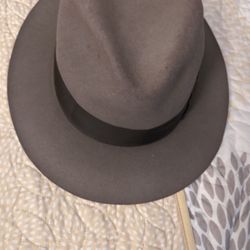 VINTAGE INDIAN JONES FEDORA 