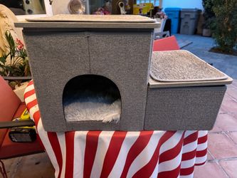 Pet stairs and storage
