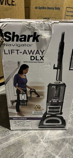 Shark Navigator LIFT-AWAY DLX Extended Reach Pet Vacuum