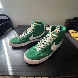 Nike Blazer Mid Men size 9