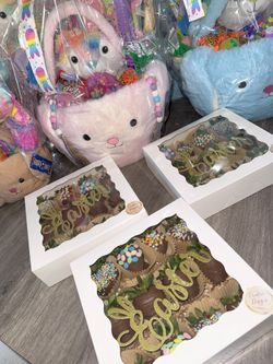 Easter Baskets And More Box Of 12 Choc Str 