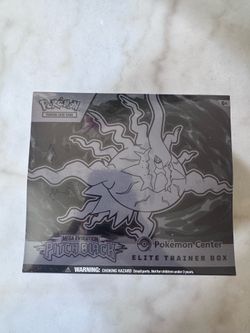 Pokemon Center Pitch Black ETB