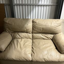 Couch / Love Seats 