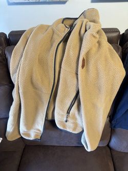 Men’s sweater