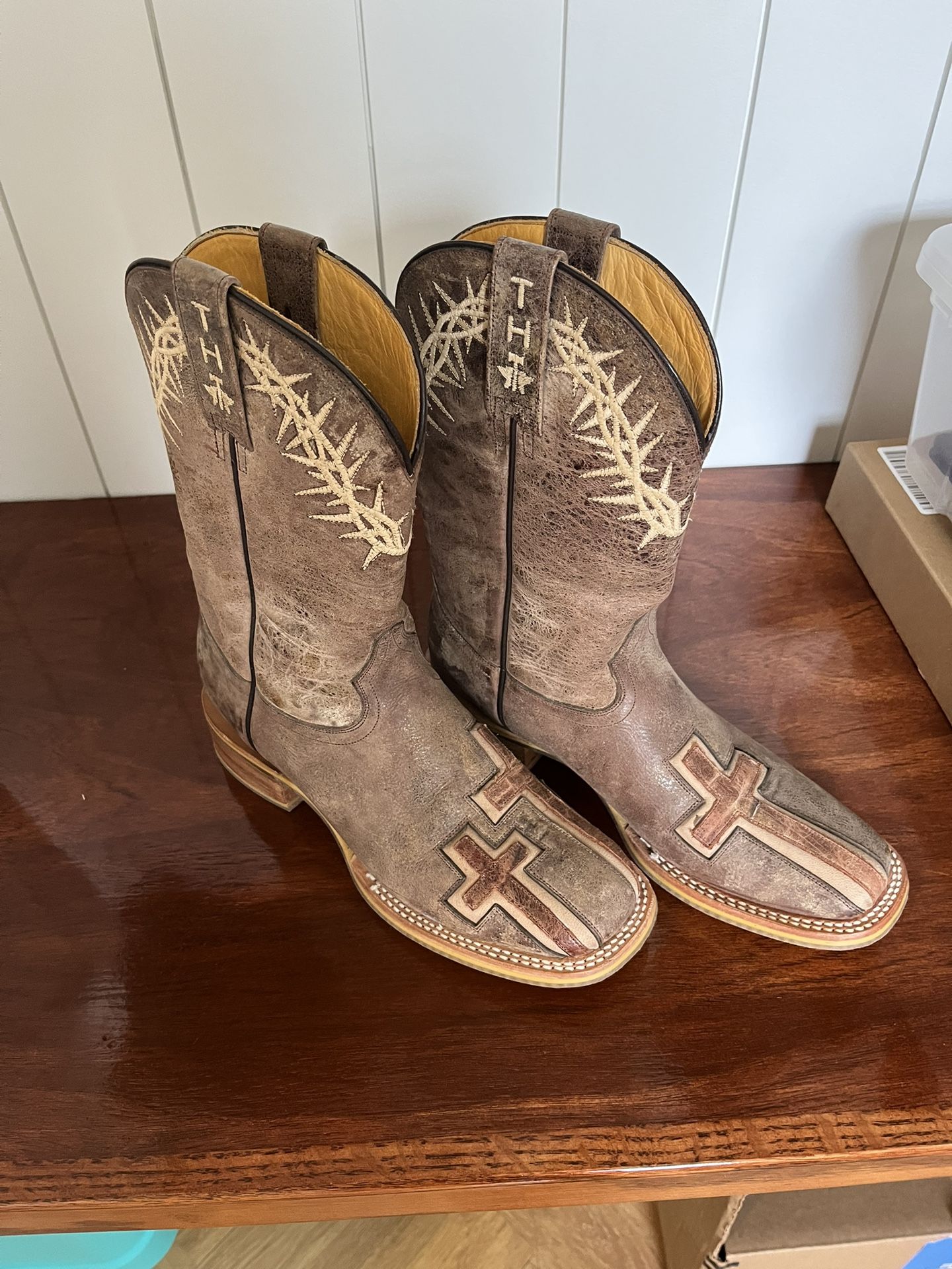 Women’s Cowgirl Boots