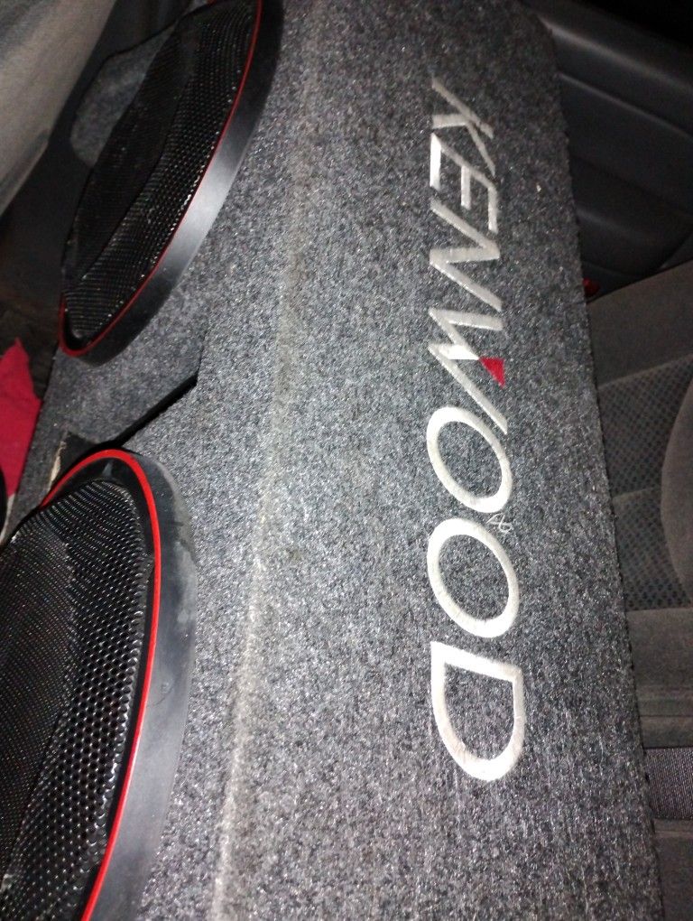 KENWOOD   2  12" and The Box