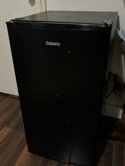 Galanz Mini Fridge