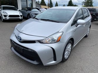 2017 Toyota Prius v
