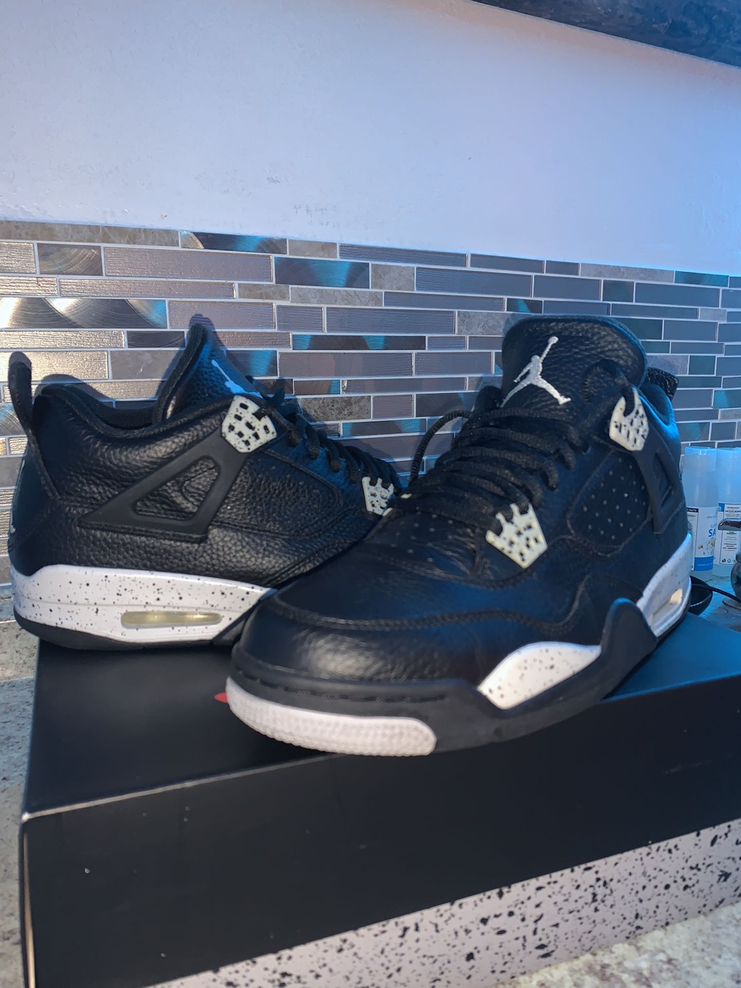 Jordan 4 “Oreo” Size 11.5 VNDS