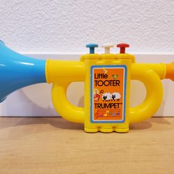 Tomy Little Tooter Trumpet 