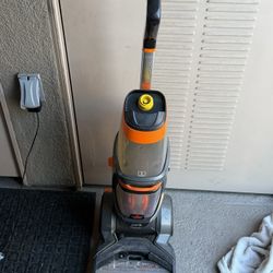 Bissell Carpet Cleaner 