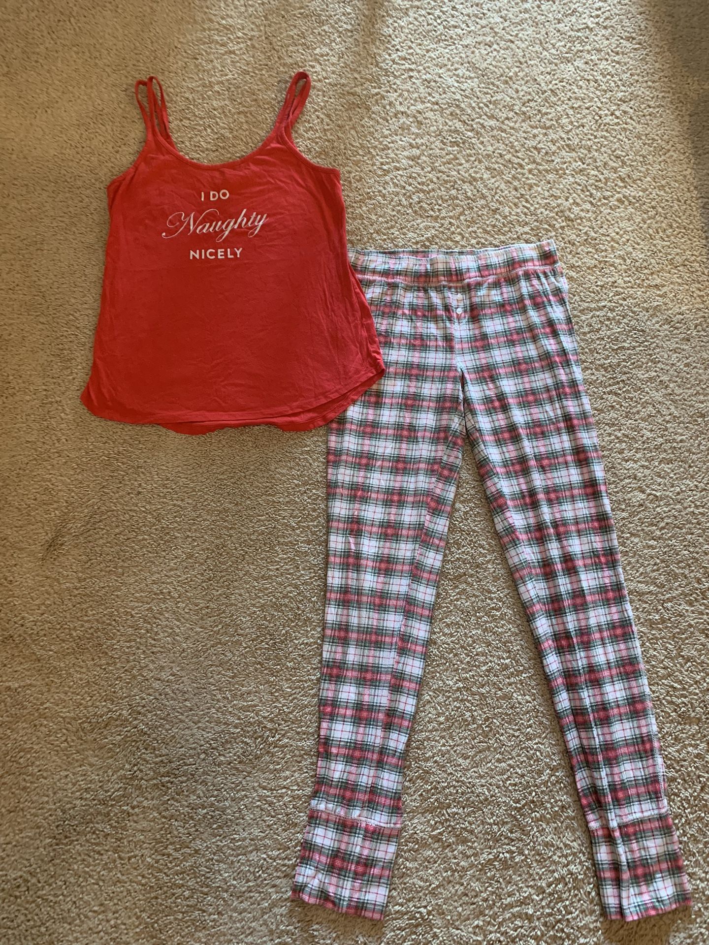 Victoria Secret Holiday Pajamas “I do naughty nicely” Size S