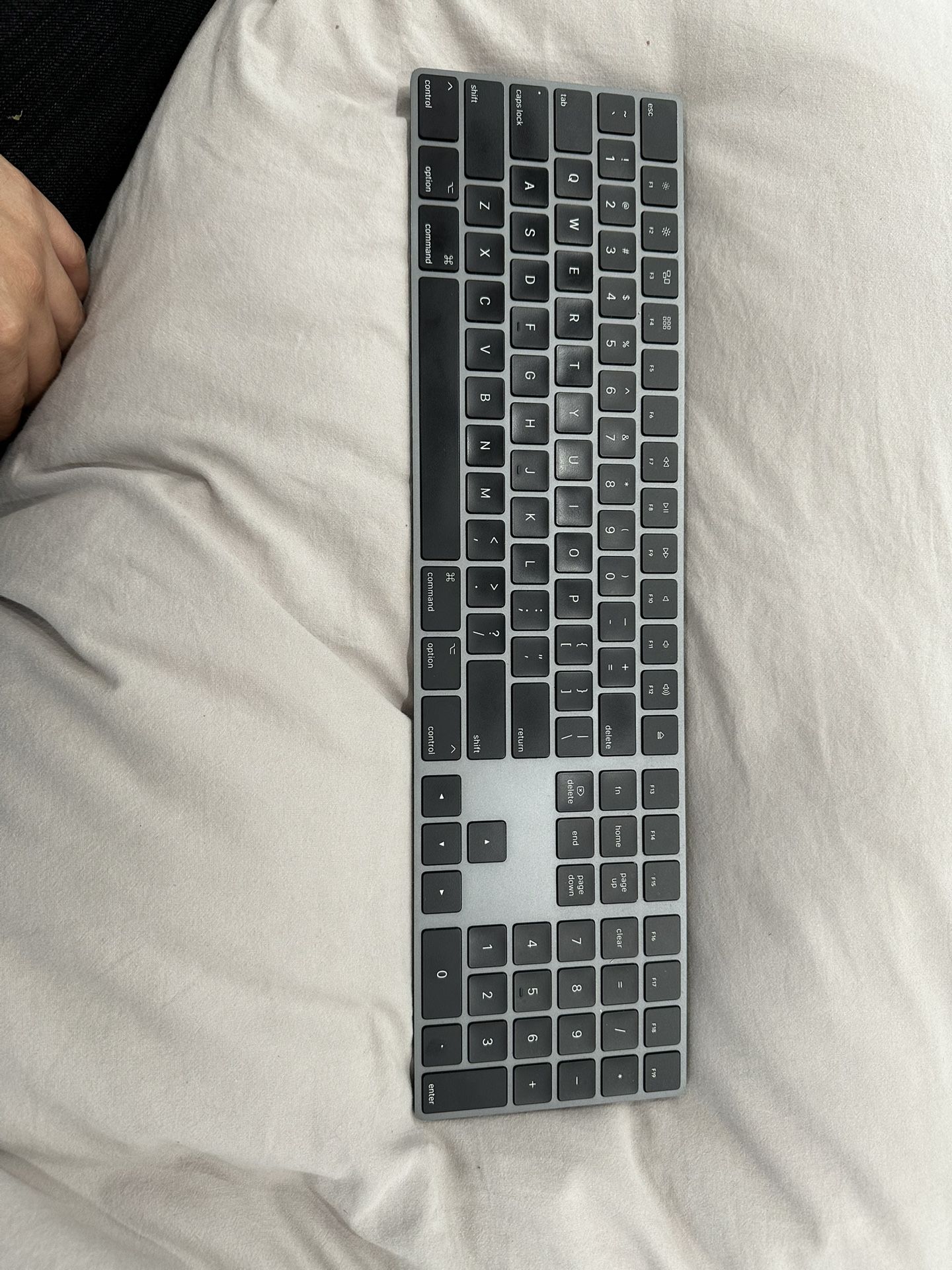 Apple Keyboard