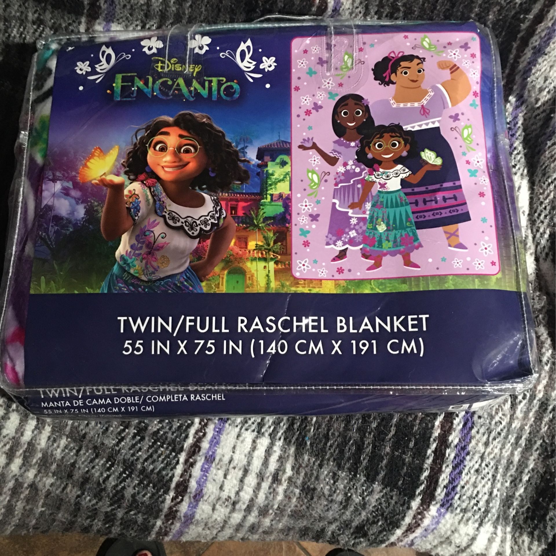 Disney Encanto Twin/Full Blanket 55in X 75in