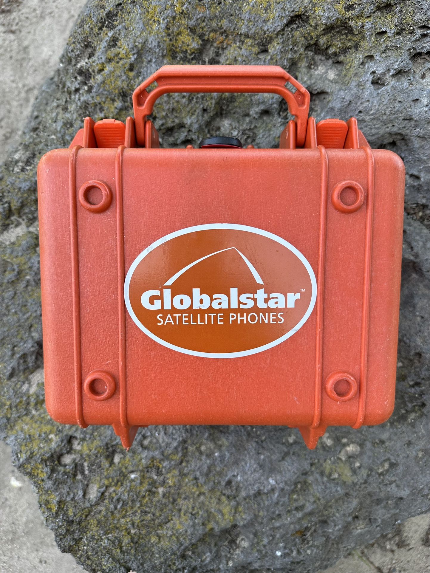 Globalstar Qualcomm GSP-1600 Satellite Phone Kit w/ Case, Charger & Manual –